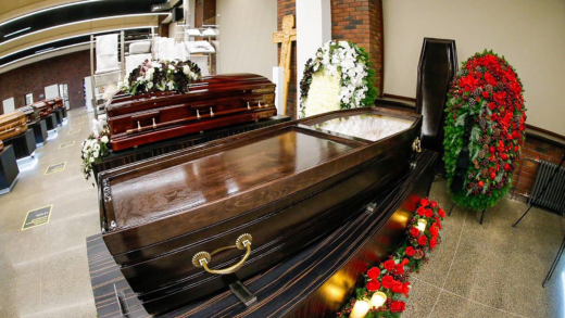 Які характеристики шукати в похоронному бюро?