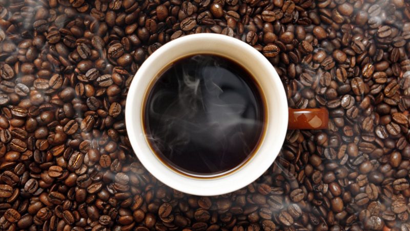 Топінг для кави: як зробити свою каву особливою без зайвого кофеїну