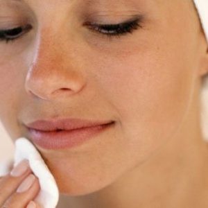 Як підготувати шкіру до макіяжу: кроки перед нанесенням